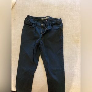 Women’s black skinny jeans